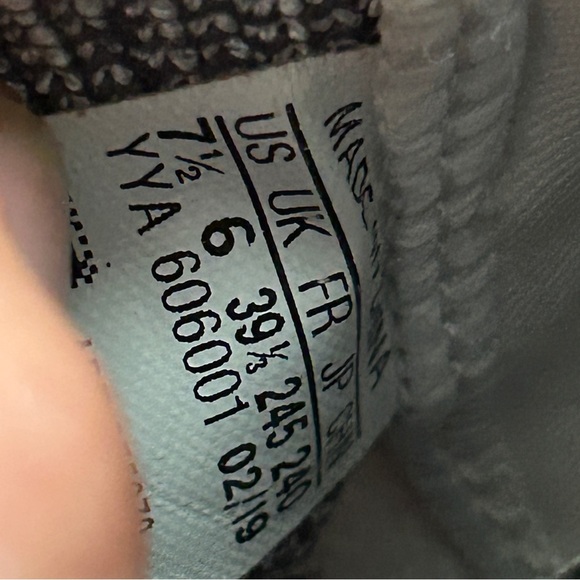 Womens Black Adidas Boost Shoes - Picture 9 of 9